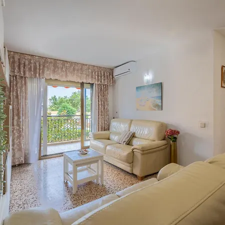 Isidoro Apartamento *